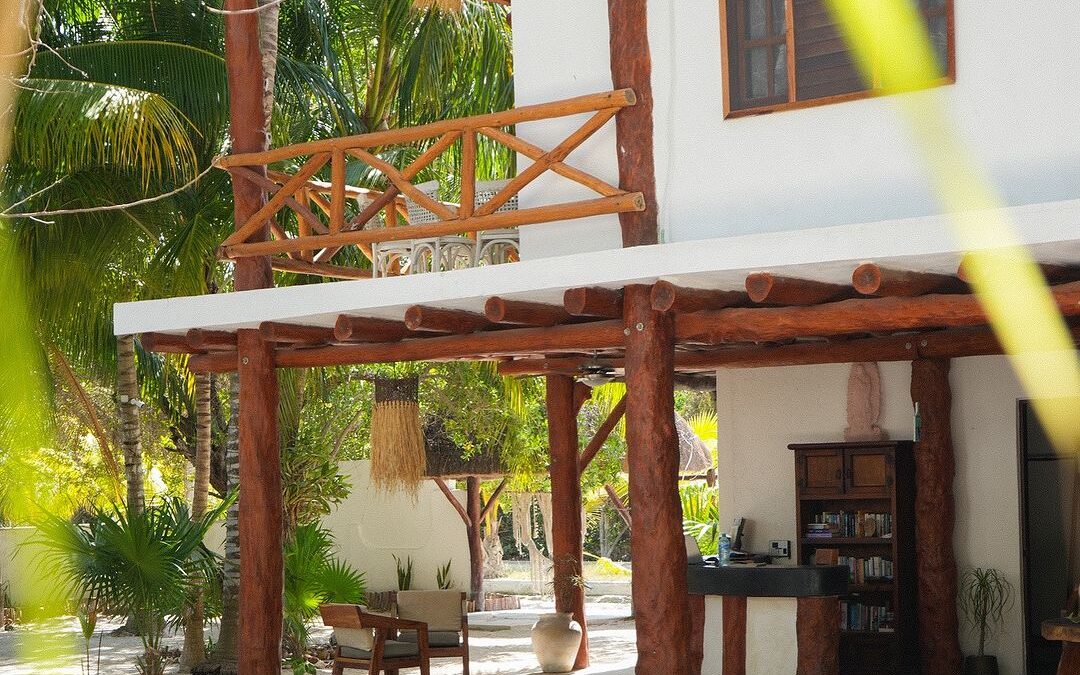 Estancias Largas en Isla Holbox: ¿Qué Hoteles Ofrecen Precios por Semana o Mes?